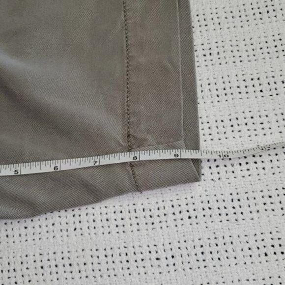 Tommy Bahama Embroidered Logo High Rise Green-Khaki Sz 38 Shorts w Pockets - Picture 14 of 15